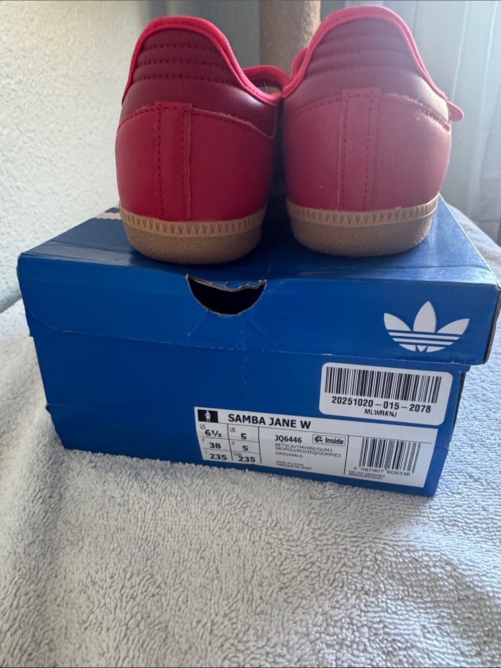 Women’s Adidas Samba Janes - Red - Brand New - Picture 3 of 4